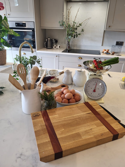 Heritage Oak Cutting Board with Sapele Accents